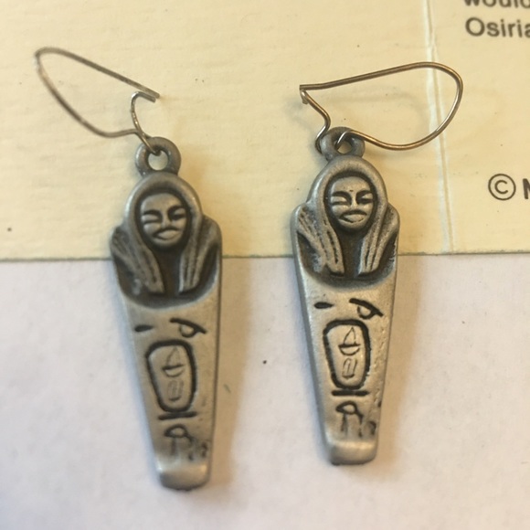 Mummy earrings from the museum store collectible - Picture 2 of 6